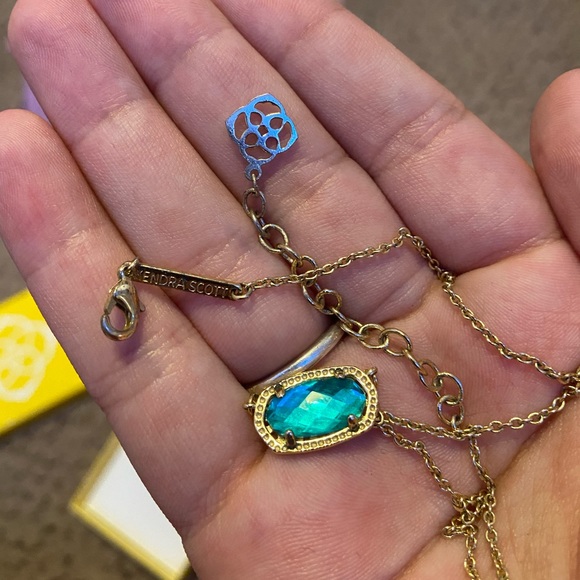 Kendra Scott necklace - Picture 3 of 3